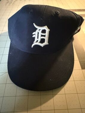 Detroit Tigers Navy Blue Baseball Cap with White 'D' Logo
